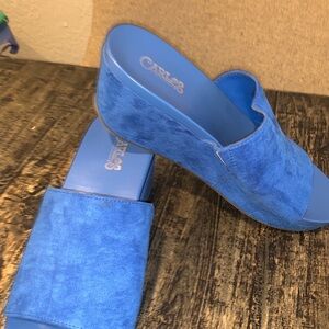 Carlos Santana wedge sandals in a beautiful blue suede size 8  NWOB